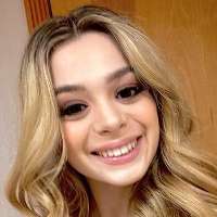 Molly LittleImagen