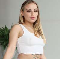 Anna Claire CloudsImagen